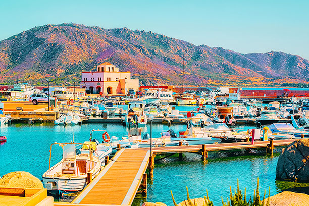 Večerní výlet do turistické vesnice Villasimius