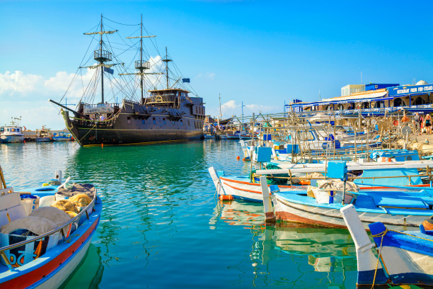 Plavba s kapitánem Allo