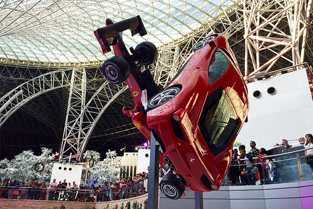 Ferrari World: adrenalinové zážitky pro celou rodinu