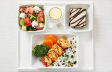 Menu - grilovaný kuřecí špíz s nápojem