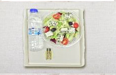 Salát se sýrem feta + voda