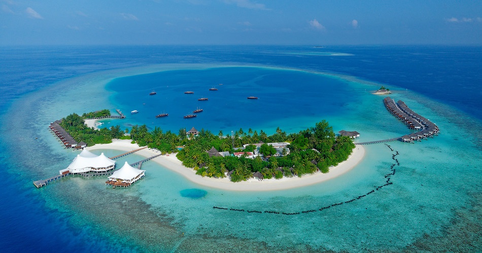 Hotel Safari Island Resort &amp; Spa