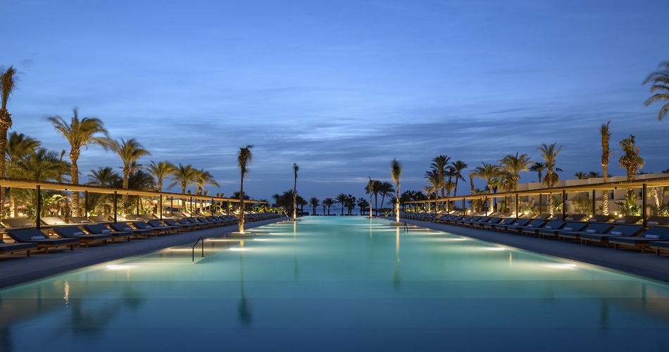 Hotel Serry Beach Resort