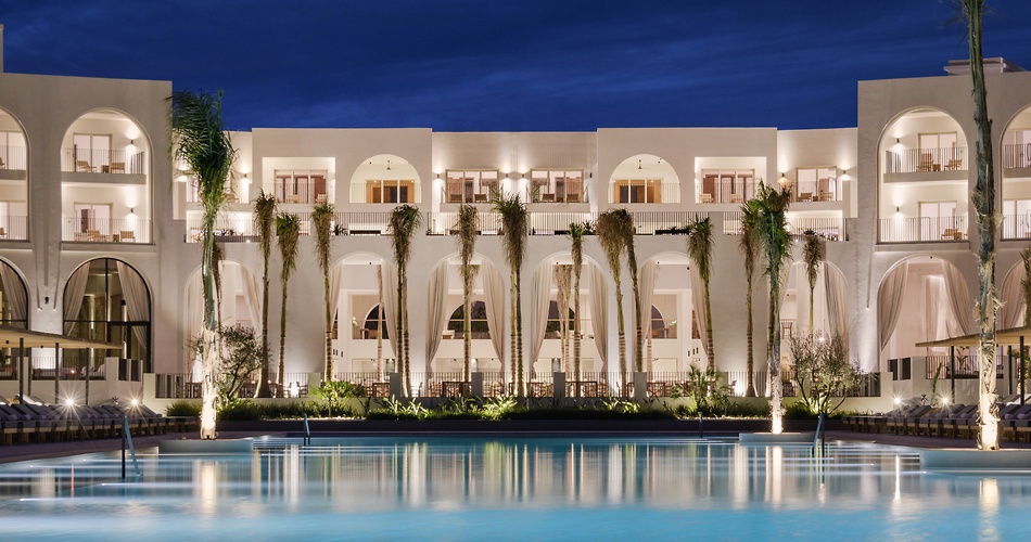 Hotel Serry Beach Resort