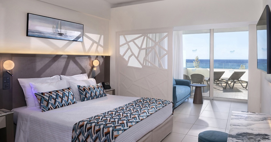 Hotel Pernera Beach