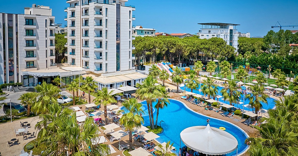 Hotel Henry Resort &amp; Spa