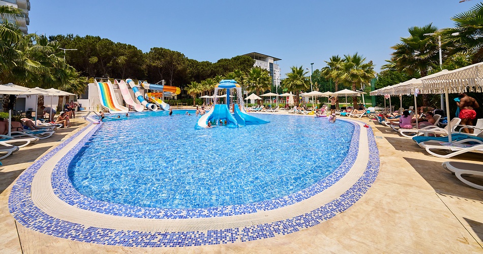 Hotel Henry Resort & Spa