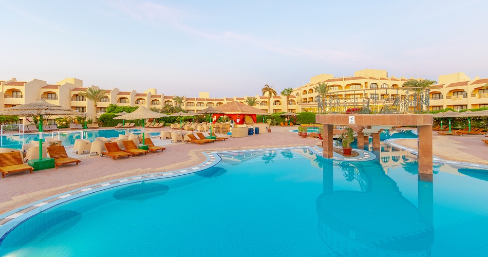Hotel Flamenco Beach &amp; Resort
