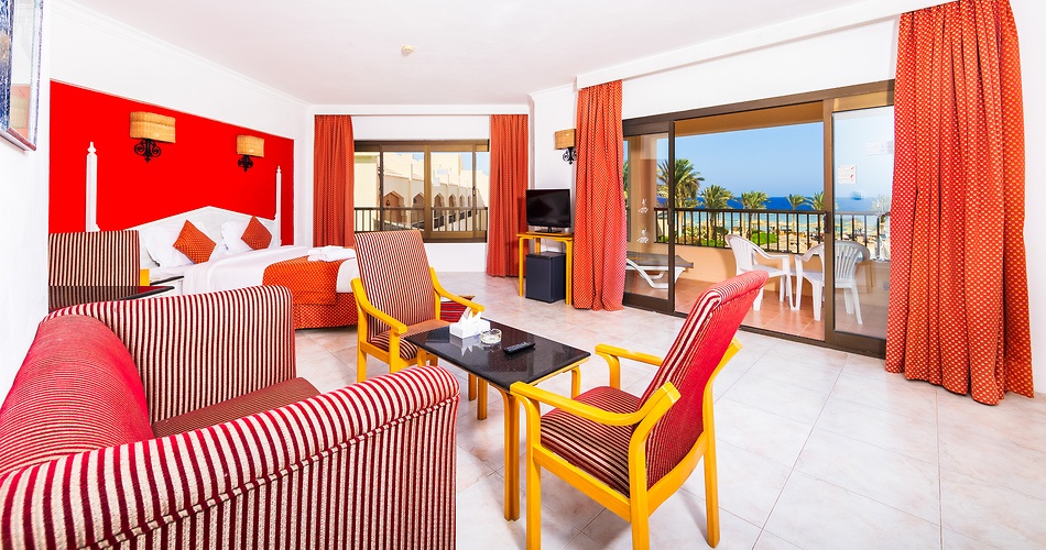 Hotel Flamenco Beach & Resort