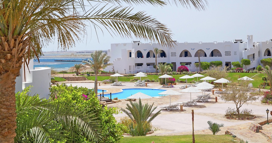 Hotel Three Corners Equinox Beach Resort