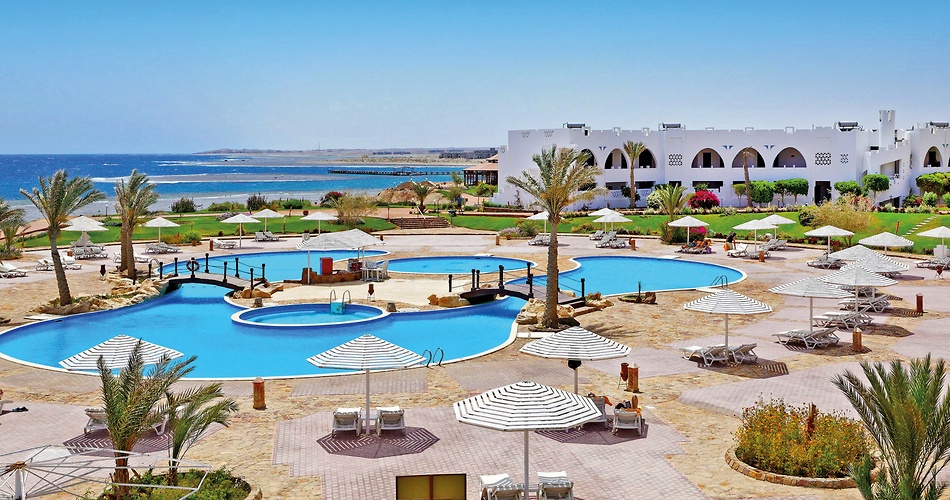 Hotel Three Corners Equinox Beach Resort