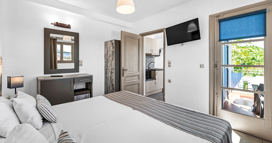 Hotel Evina Rooms & Suites