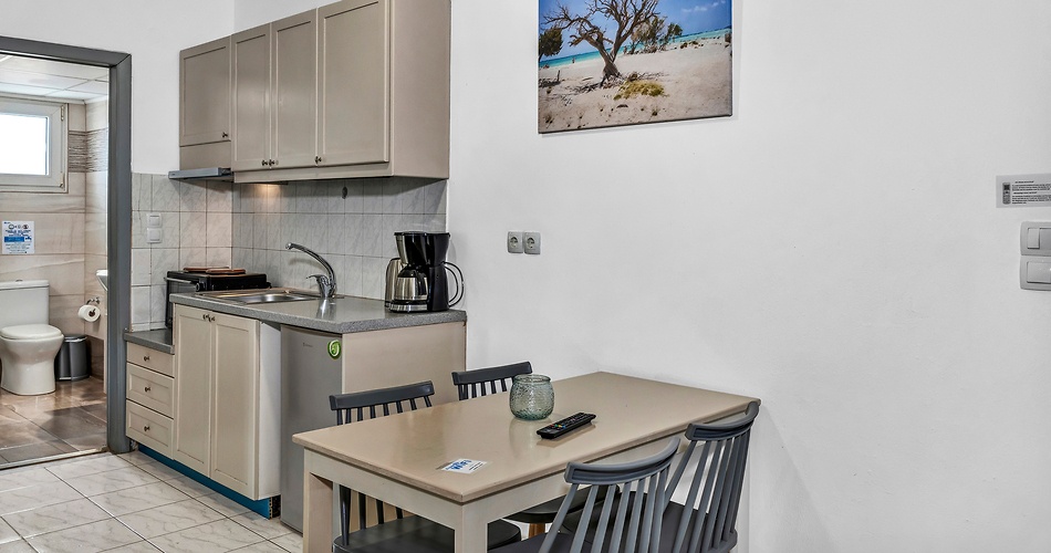 Hotel Evina Rooms & Suites