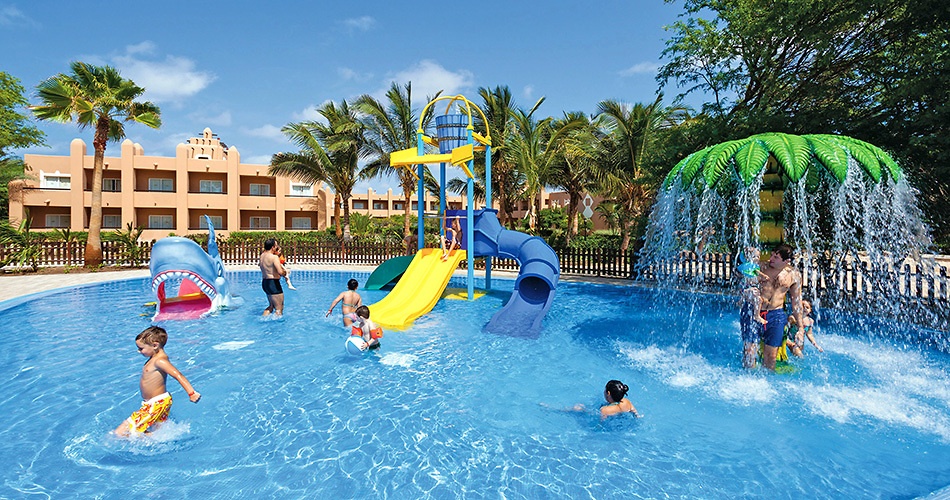 Hotel Riu Funana