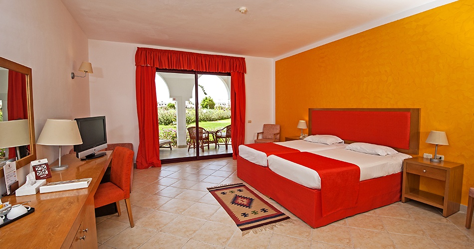 Hotel Gorgonia Beach Resort