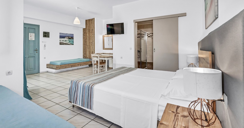 Hotel Almare Beach