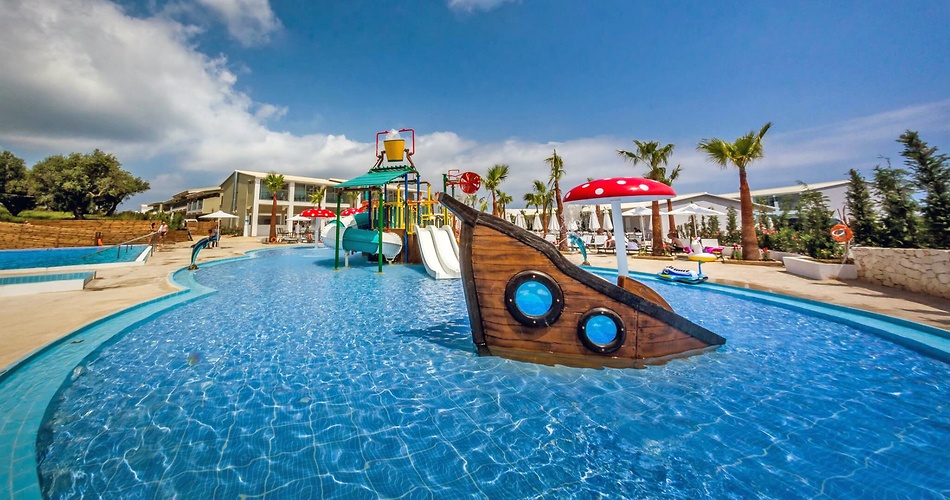 Hotel Caretta Paradise Resort & Waterpark