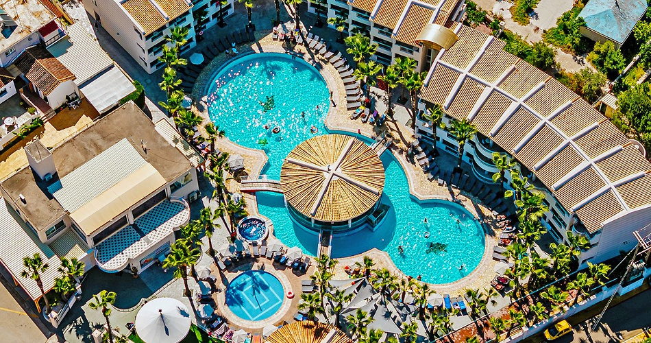 Hotel Caretta Beach Resort &amp; Waterpark