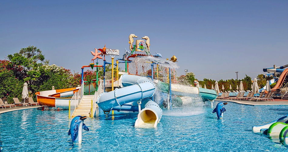 Hotel Caretta Beach Resort & Waterpark
