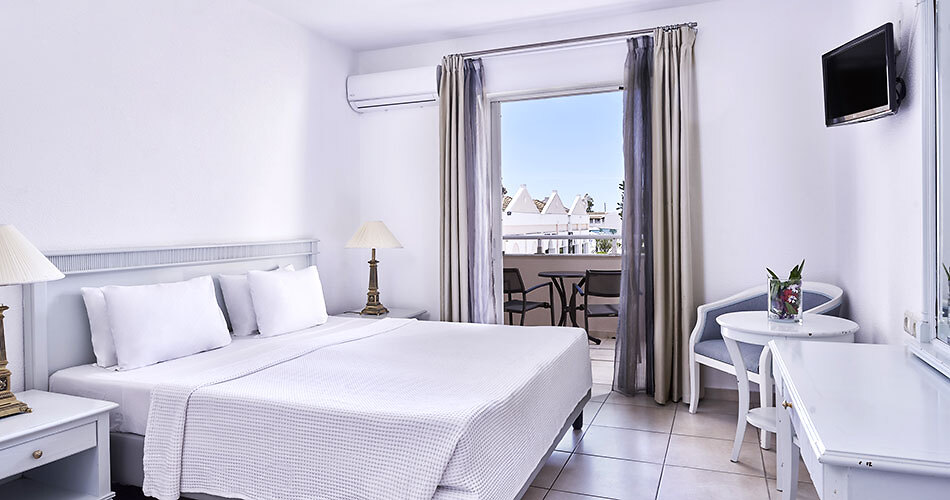Hotel Sandy Beach Resort