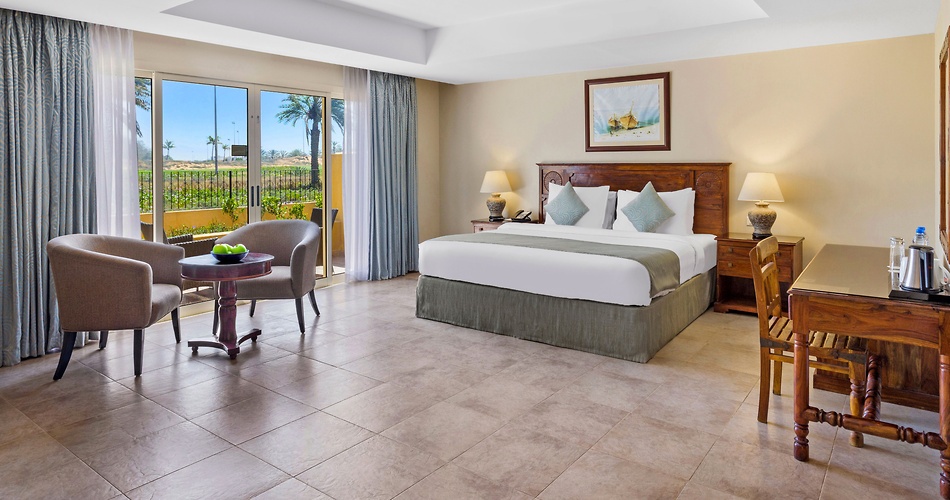 Hotel Al Hamra Village