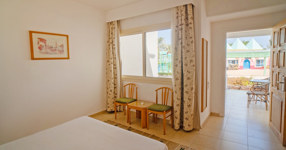 Hotel Menaville Resort