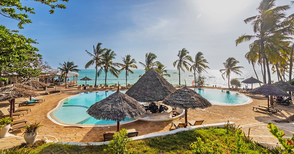 Hotel Karafuu Beach Resort &amp; Spa