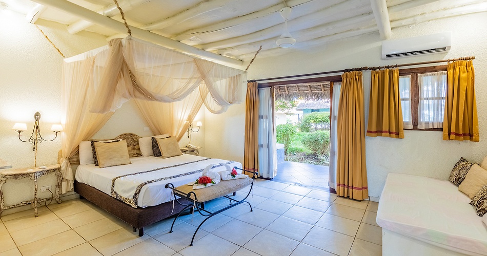 Hotel Karafuu Beach Resort & Spa