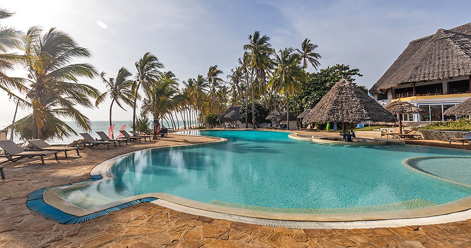 Hotel Karafuu Beach Resort & Spa