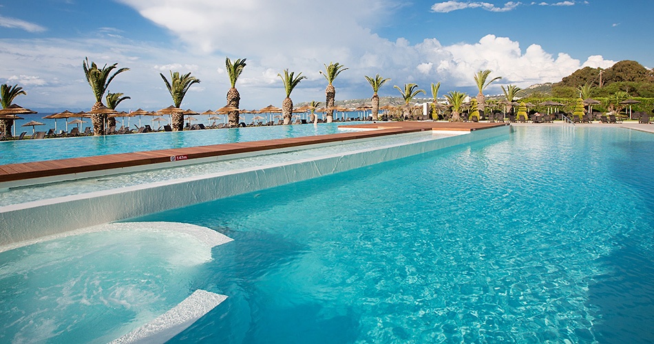 Hotel The Ixian Grand & All Suites