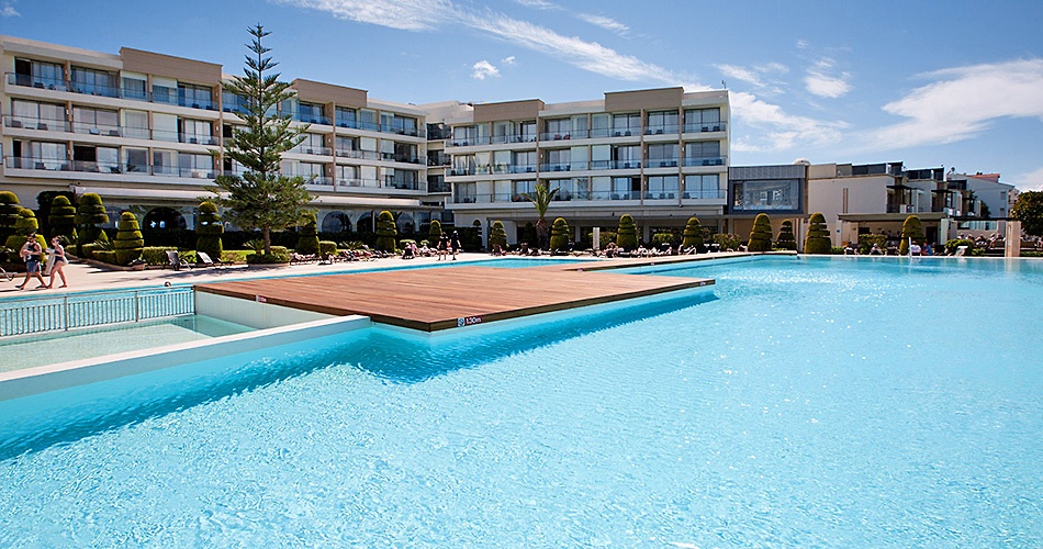 Hotel The Ixian Grand & All Suites
