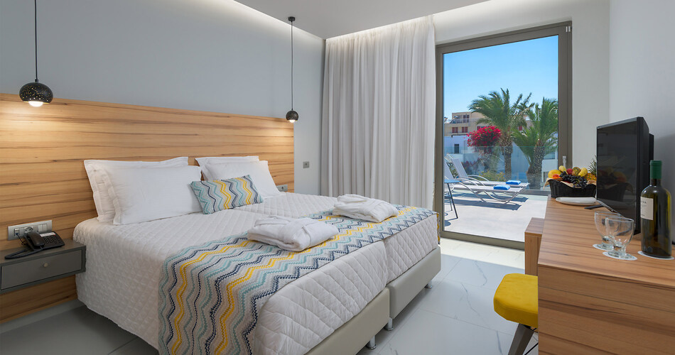Hotel Avra Beach Resort