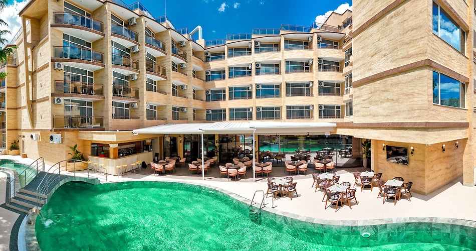 Hotel Opal