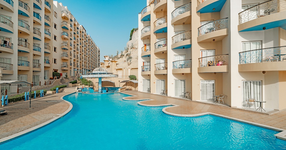 Hotel King Tut Aqua Park Beach Resort