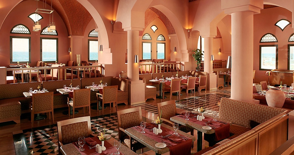 Hotel The Cove Rotana Resort