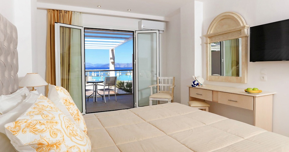Hotel Cavomarina Beach