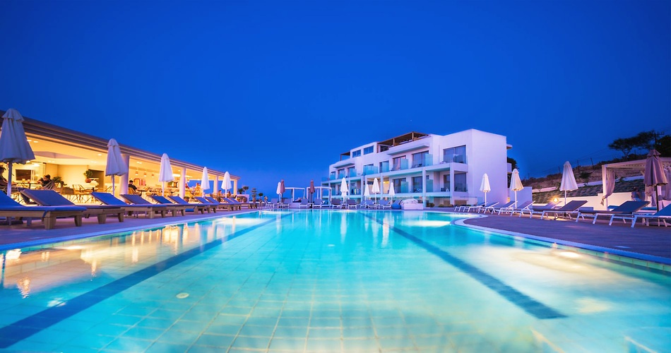 Hotel Harmony Crest Resort