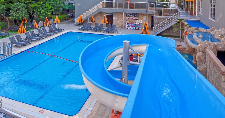 Hotel Monart City