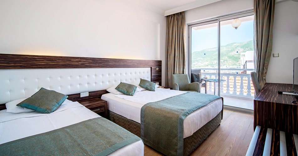 Hotel Sunny Hill Alya