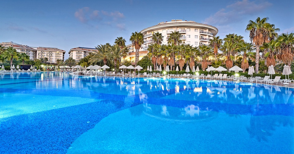 Hotel Seaden Sea World Resort & Spa