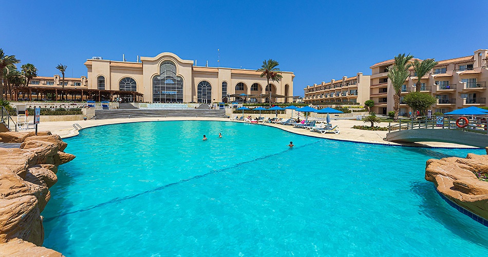 Hotel V Grand Beach Resort Ex. Pyramisa