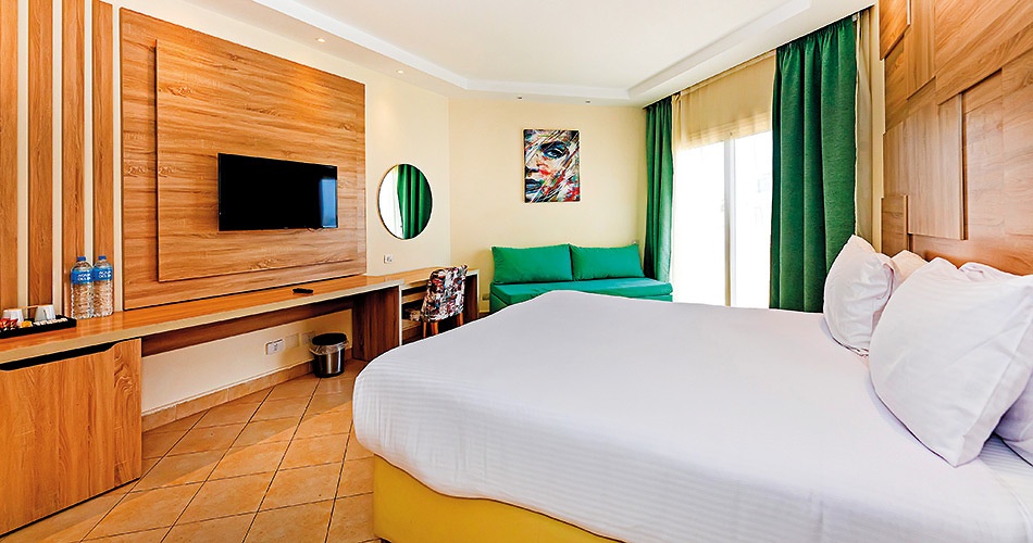 Hotel V Grand Beach Resort Ex. Pyramisa