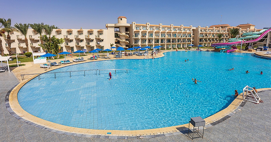 Hotel The V Luxury Resort