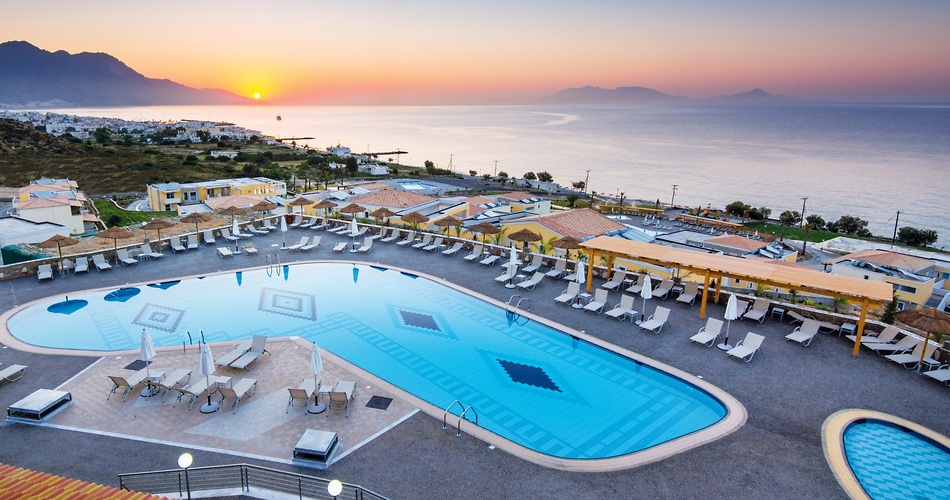Hotel Grand Blue Beach