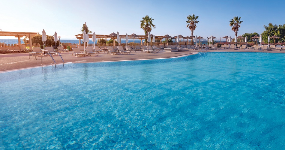 Hotel Grand Blue Beach